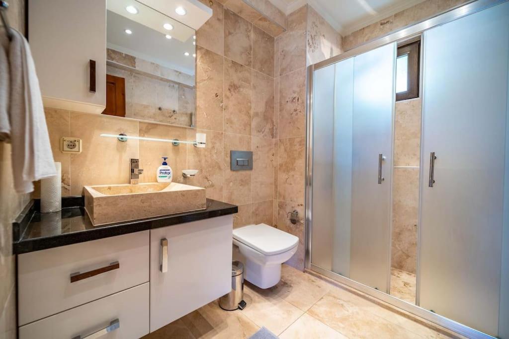 Azure Apartment With Sea View In Калкан Екстериор снимка