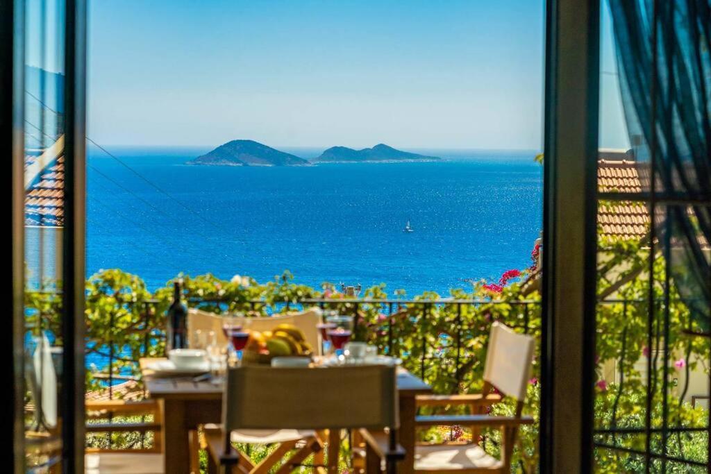 Azure Apartment With Sea View In Калкан Екстериор снимка